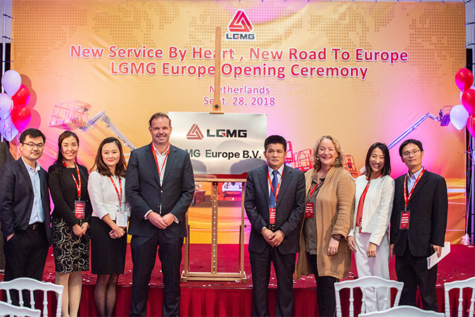 2018年MMK体育|SPORT-MK体育国际|恩波利足球俱乐部赞助重机欧洲公司成立